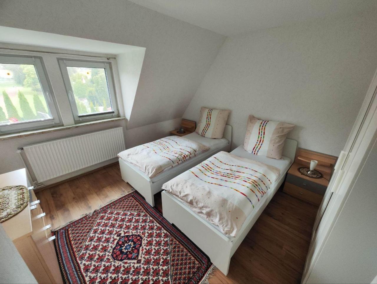 Schickes 110Qm Ferienhaus In Naehe Vw, Messe,Dez Und Orangerie Kassel Ngoại thất bức ảnh